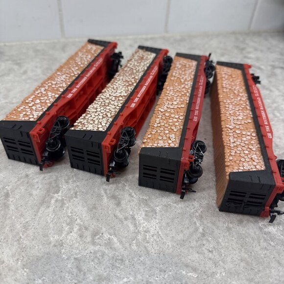 Tyco HO #4365 The Southern Railway Flat Car Bulkhead w Pulpwood Load Lot of 4 - Picture 6 of 7